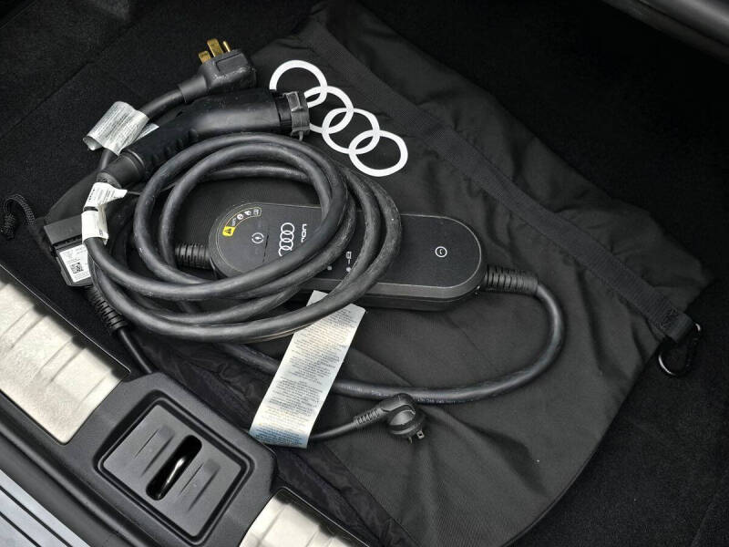 2023 Audi e-tron GT quattro Prestige