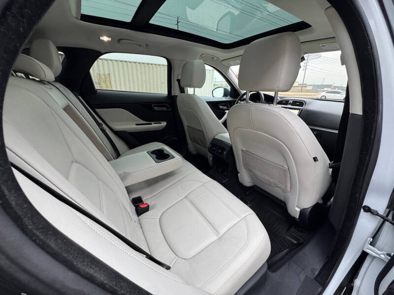 2017 Jaguar F-PACE 35t Prestige