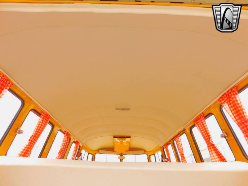 1975 Volkswagen Type 2