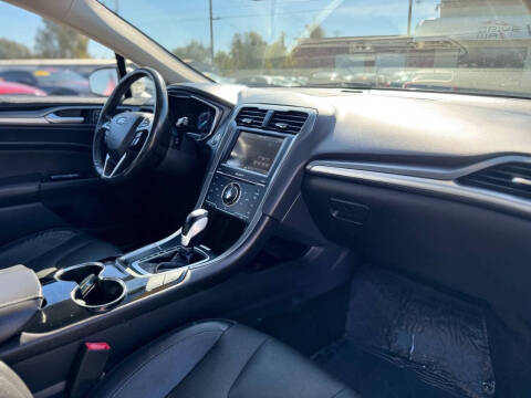 2014 Ford Fusion Hybrid Titanium