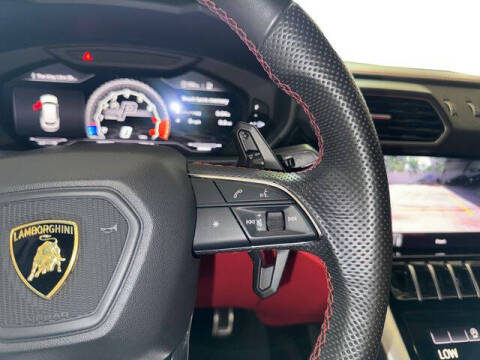 2020 Lamborghini Urus