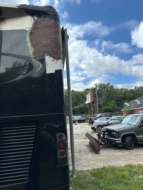 2005 Freightliner XC Chassis