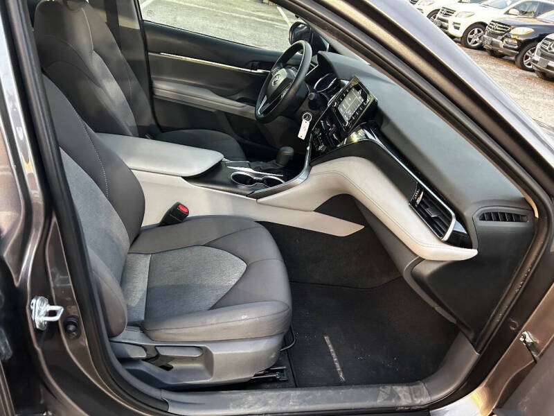 2021 Toyota Camry LE