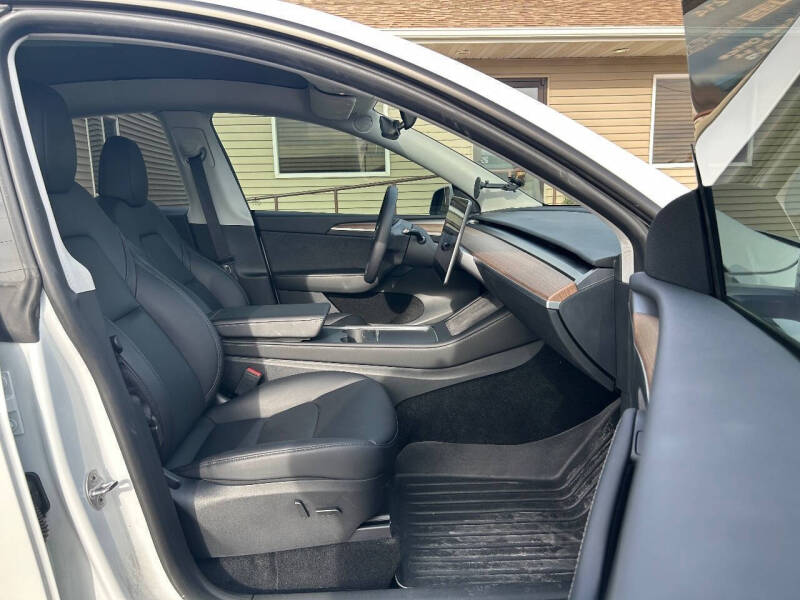 2023 Tesla Model Y Performance