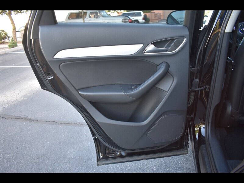 2017 Audi Q3 2.0T quattro Premium