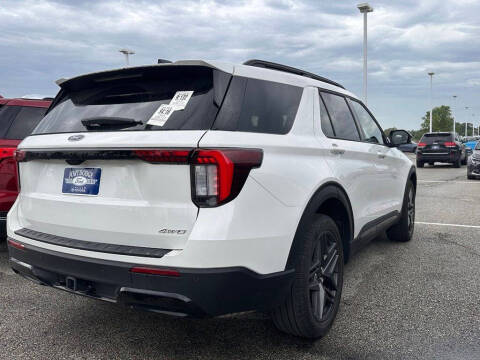 2025 Ford Explorer ST-Line