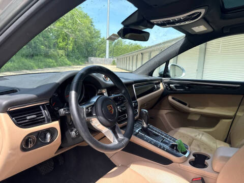 2020 Porsche Macan S