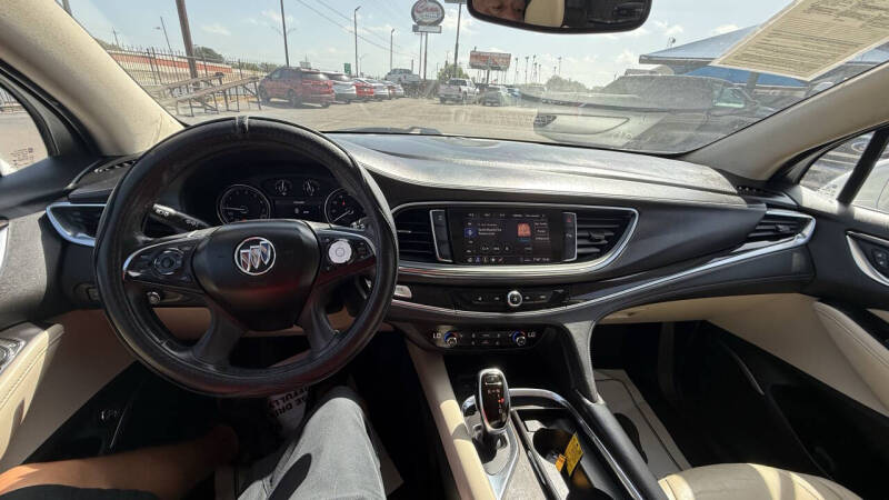 2020 Buick Enclave Essence