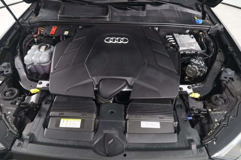 2022 Audi Q7 quattro Premium Plus 55 TFSI
