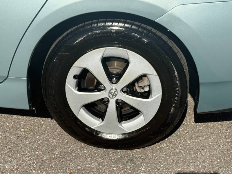 2014 Toyota Prius Three