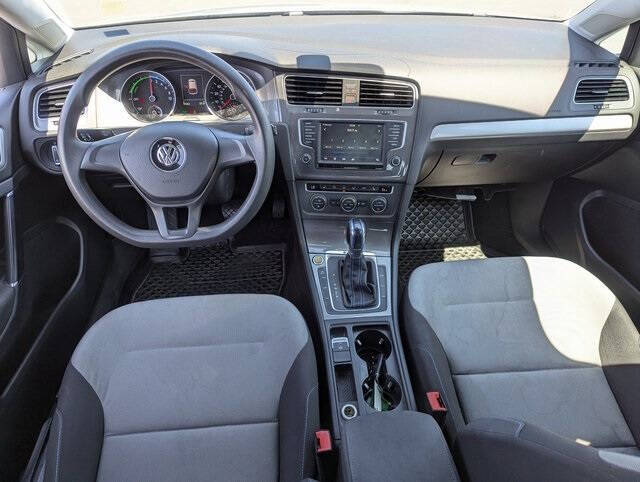 2016 Volkswagen e-Golf for sale at Axio Auto Boise in Boise, ID