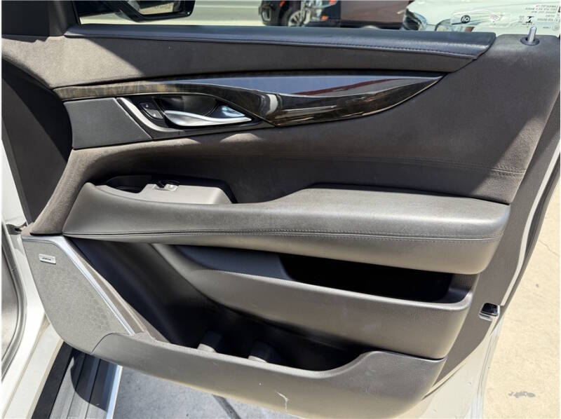 2019 Cadillac Escalade Platinum