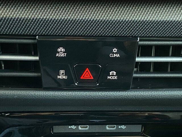 2025 Volkswagen Golf GTI Autobahn