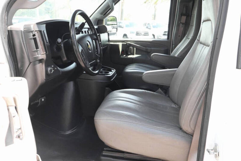 2020 Chevrolet Express 2500