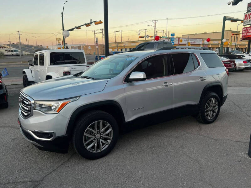 2017 GMC Acadia SLE-2