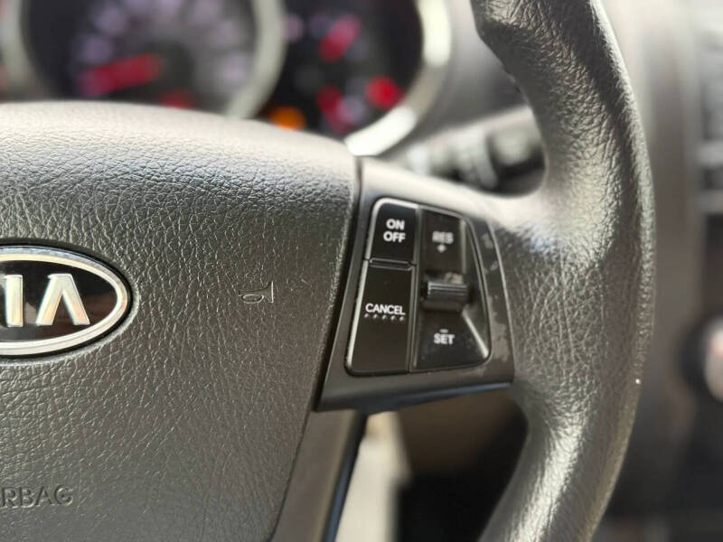 2013 Kia Sorento LX