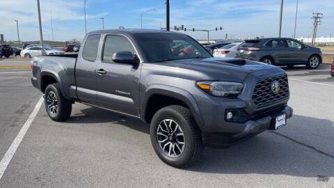 2020 Toyota Tacoma for sale at Napleton Autowerks in Springfield MO