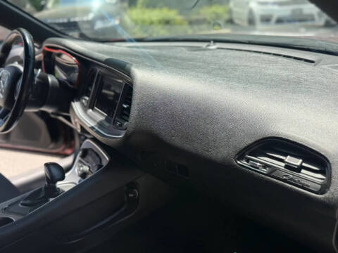 2020 Dodge Challenger SXT