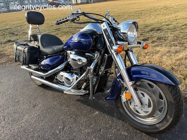2005 Suzuki Boulevard
