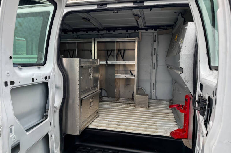 2017 Chevrolet Express 2500