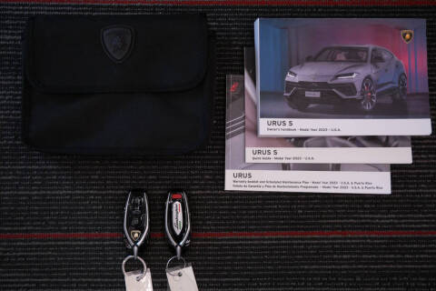 2023 Lamborghini Urus S