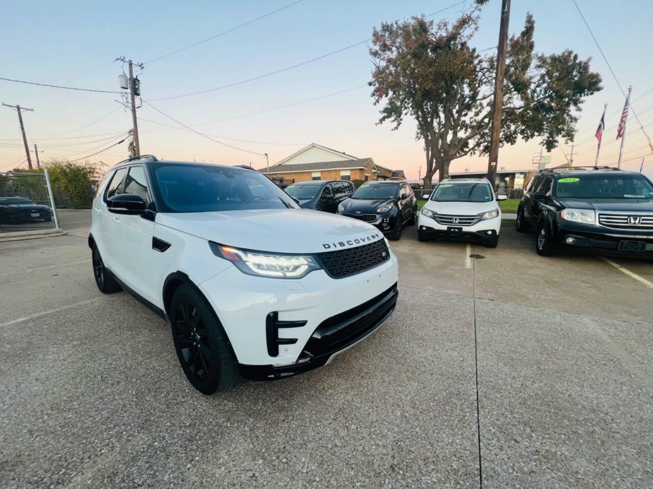 2018 Land Rover Discovery for sale at Drive Way Autos in Garland, TX