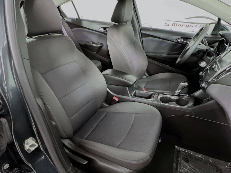 2017 Chevrolet Cruze LT Auto