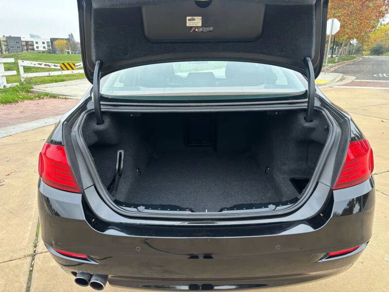 2014 BMW 5 Series 528i