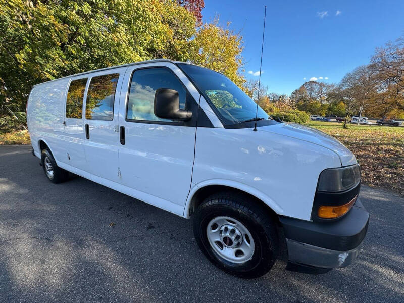 2019 GMC Savana 2500