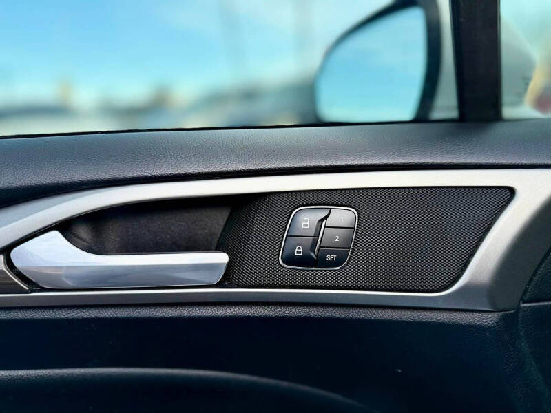 2019 Ford Fusion Hybrid SEL