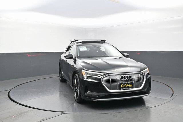 2019 Audi e-tron quattro Prestige