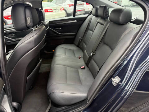 2012 BMW 5 Series 528i