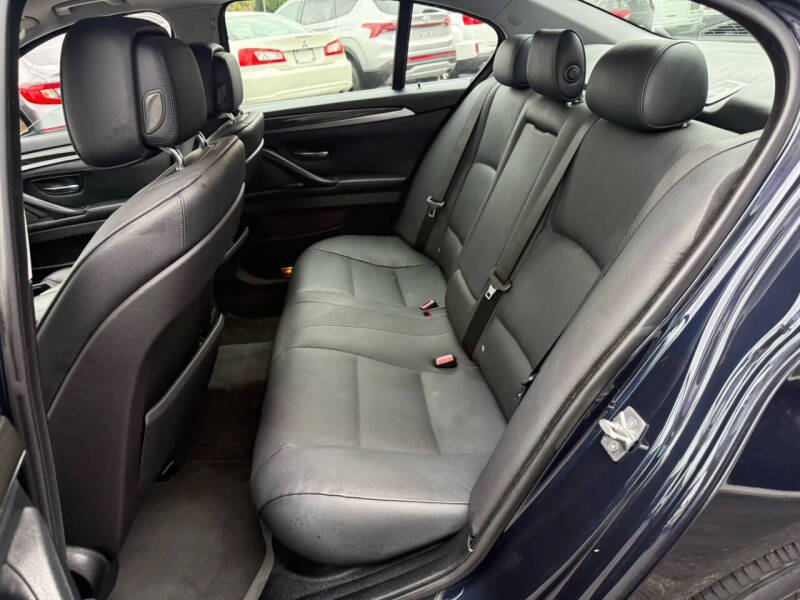 2012 BMW 5 Series 528i