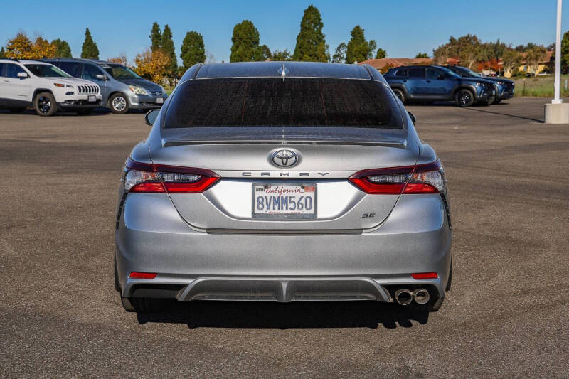 2021 Toyota Camry SE