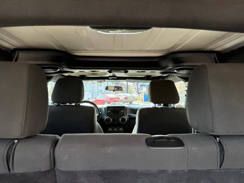 2011 Jeep Wrangler Unlimited Sport