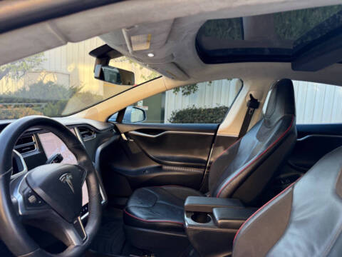 2013 Tesla Model S Performance