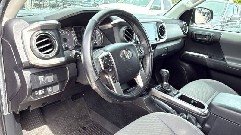2022 Toyota Tacoma SR5 V6