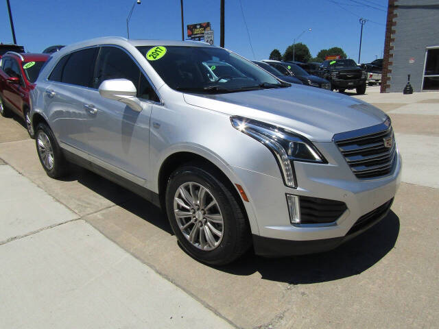 2017 Cadillac XT5 for sale at Joe s Preowned Autos in Moundsville, WV