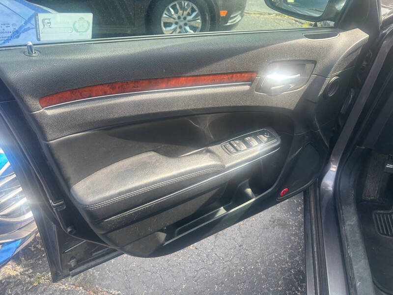2014 Chrysler 300