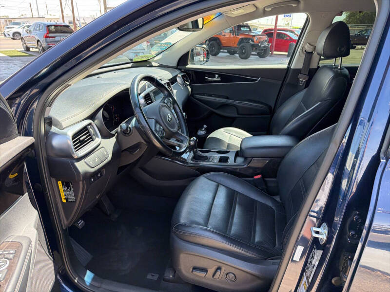 2018 Kia Sorento EX V6