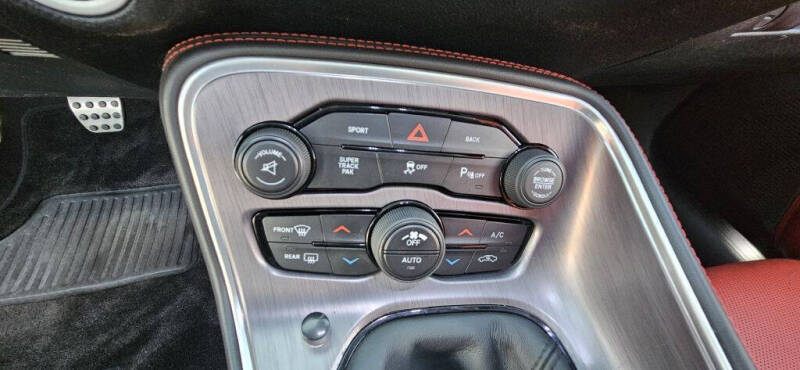 2016 Dodge Challenger R/T Scat Pack