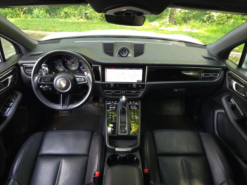 2023 Porsche Macan