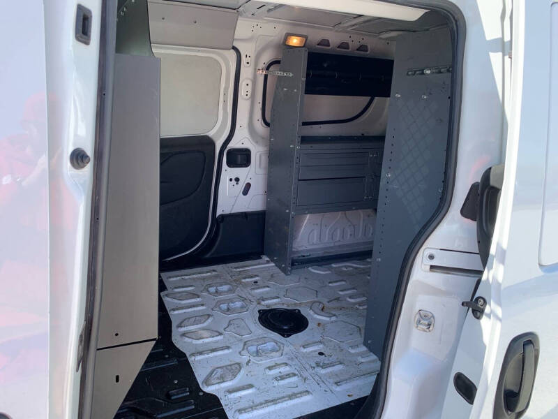 2020 RAM Promaster City SLT photo 18