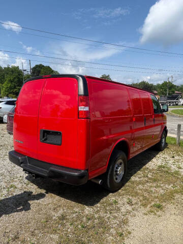 2023 Chevrolet Express 2500