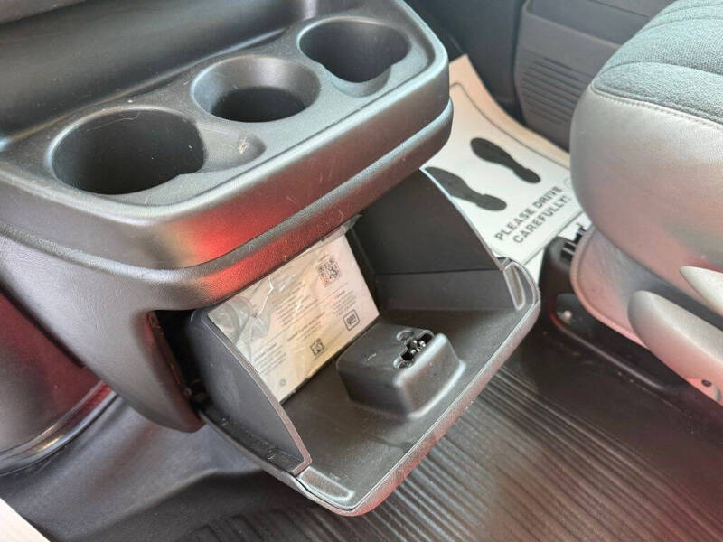 2024 Chevrolet Express 2500