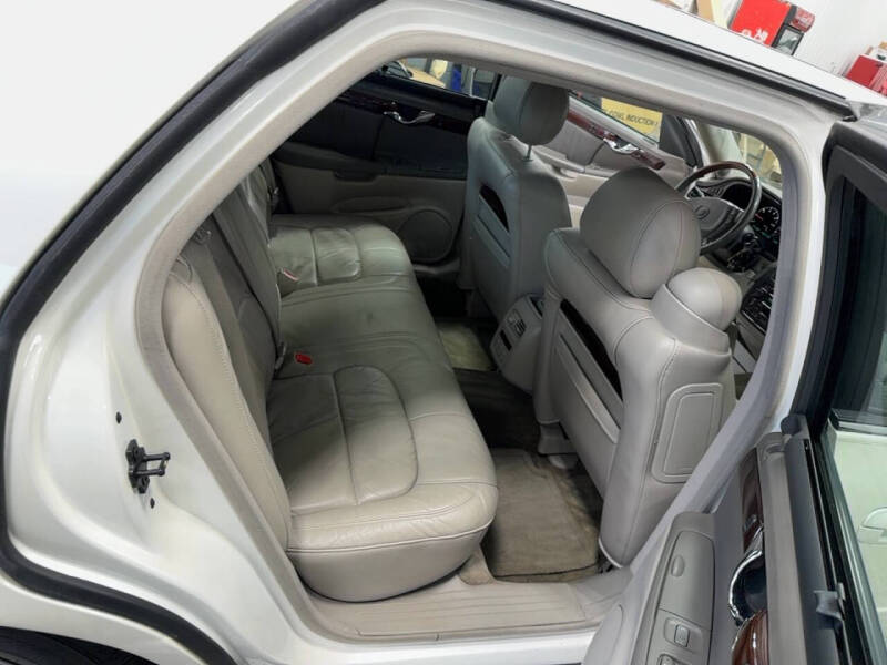 2002 Cadillac DeVille DHS