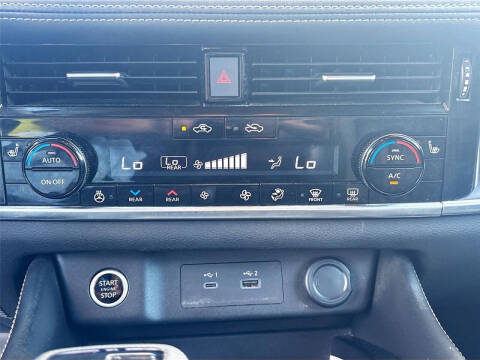 2021 Nissan Rogue Platinum