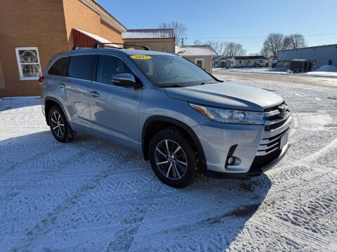 2017 Toyota Highlander for sale at Brecht Auto Sales LLC in New London IA