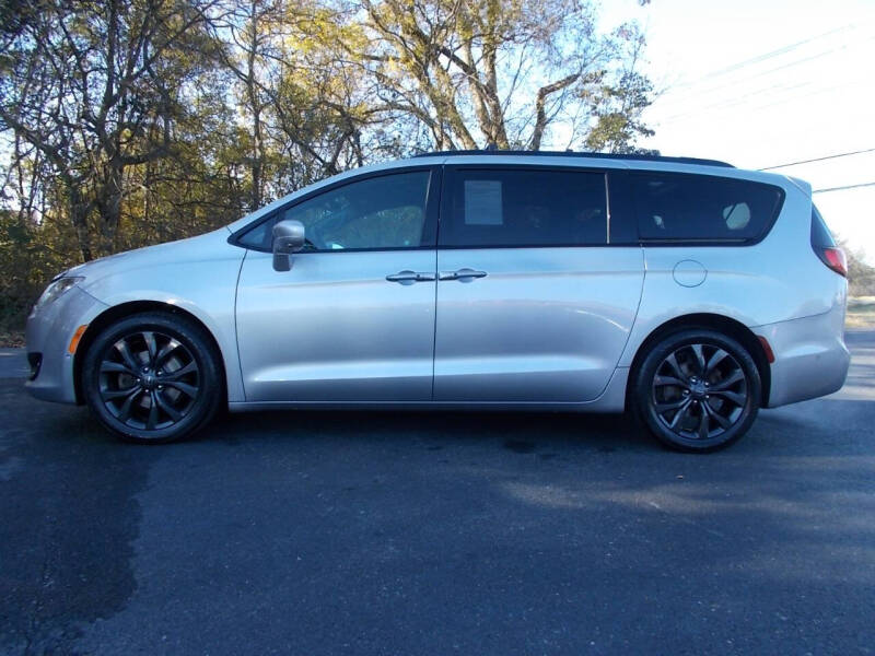 2019 Chrysler Pacifica Touring L Plus