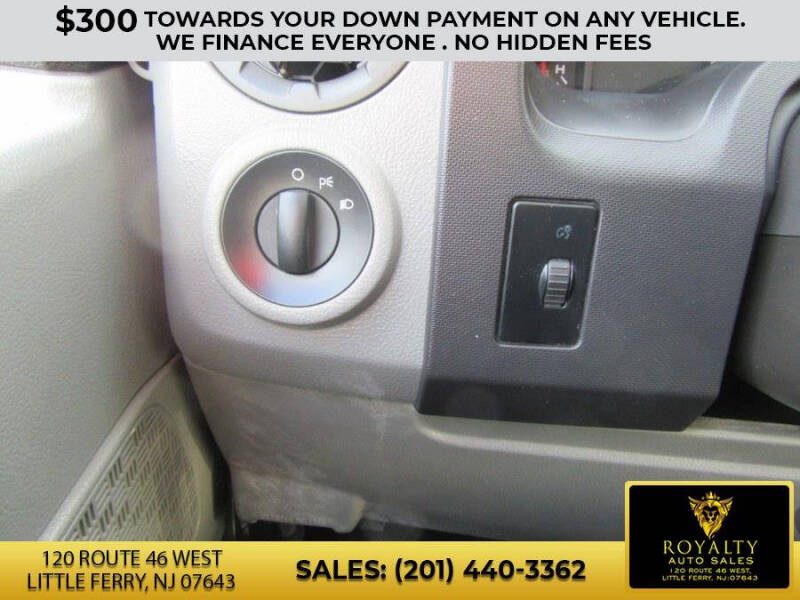 2011 Ford E-Series E-150 XLT